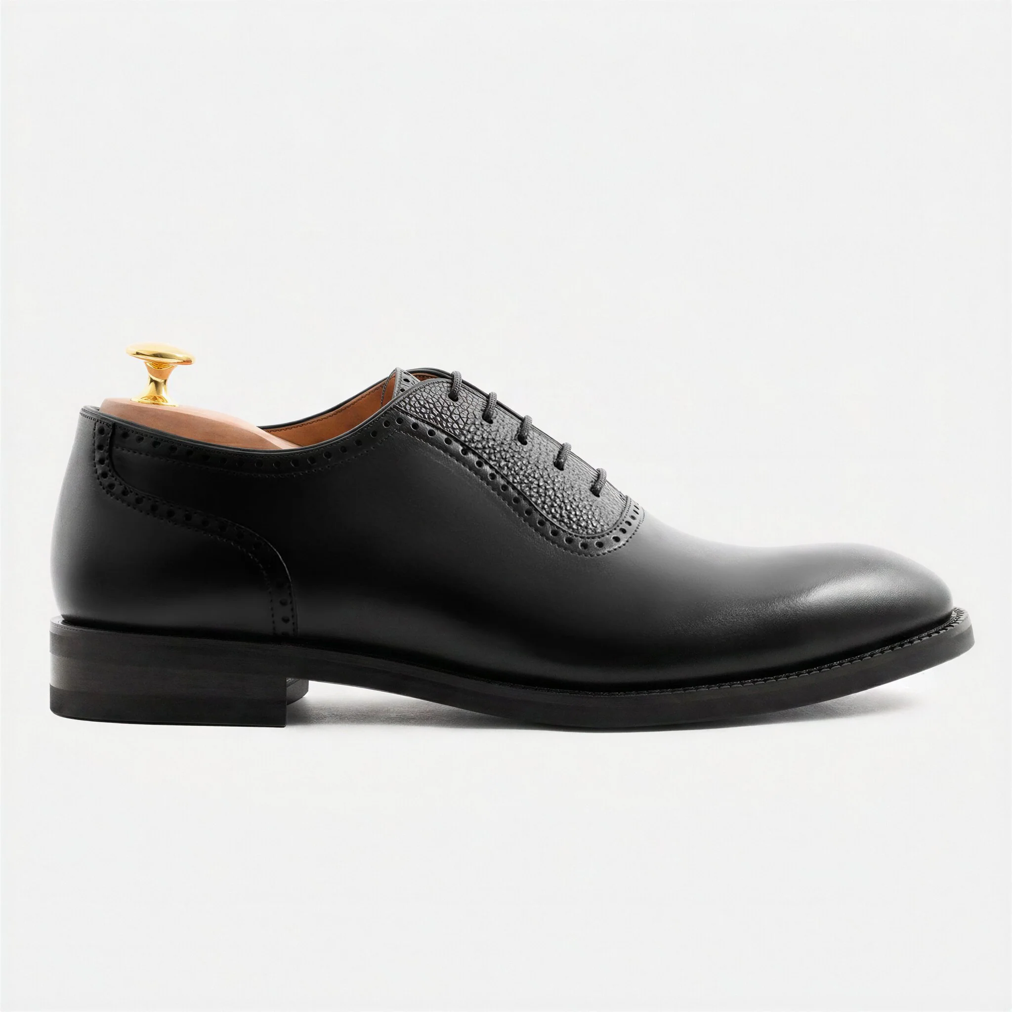 Costa Adelaide Oxfords - Men's - Image 32