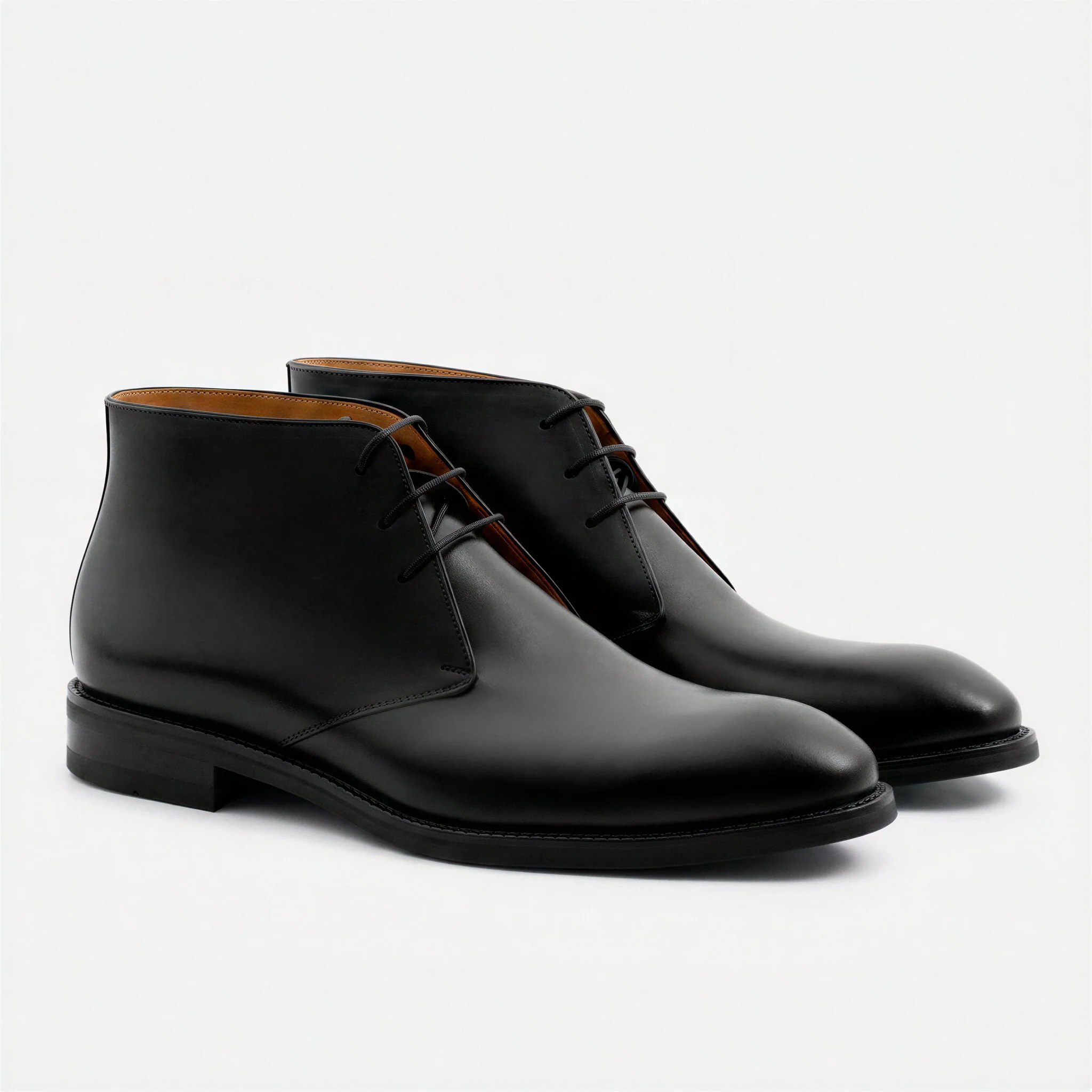 Ellis Chukka Boots - Men's - Image 31