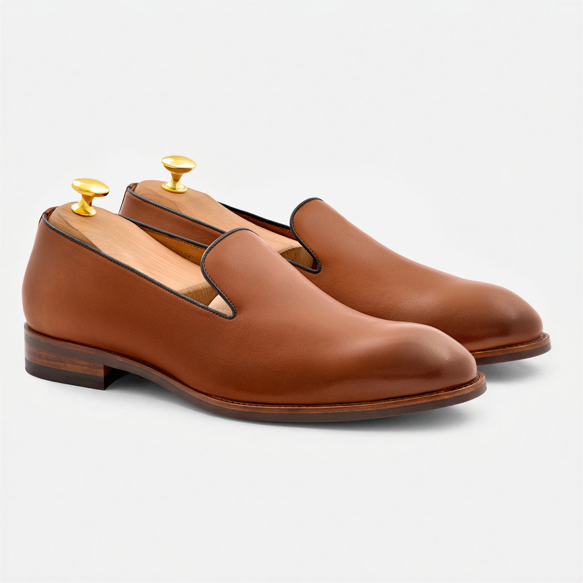 Langford Wholecut Loafers - Men's - Image 49
