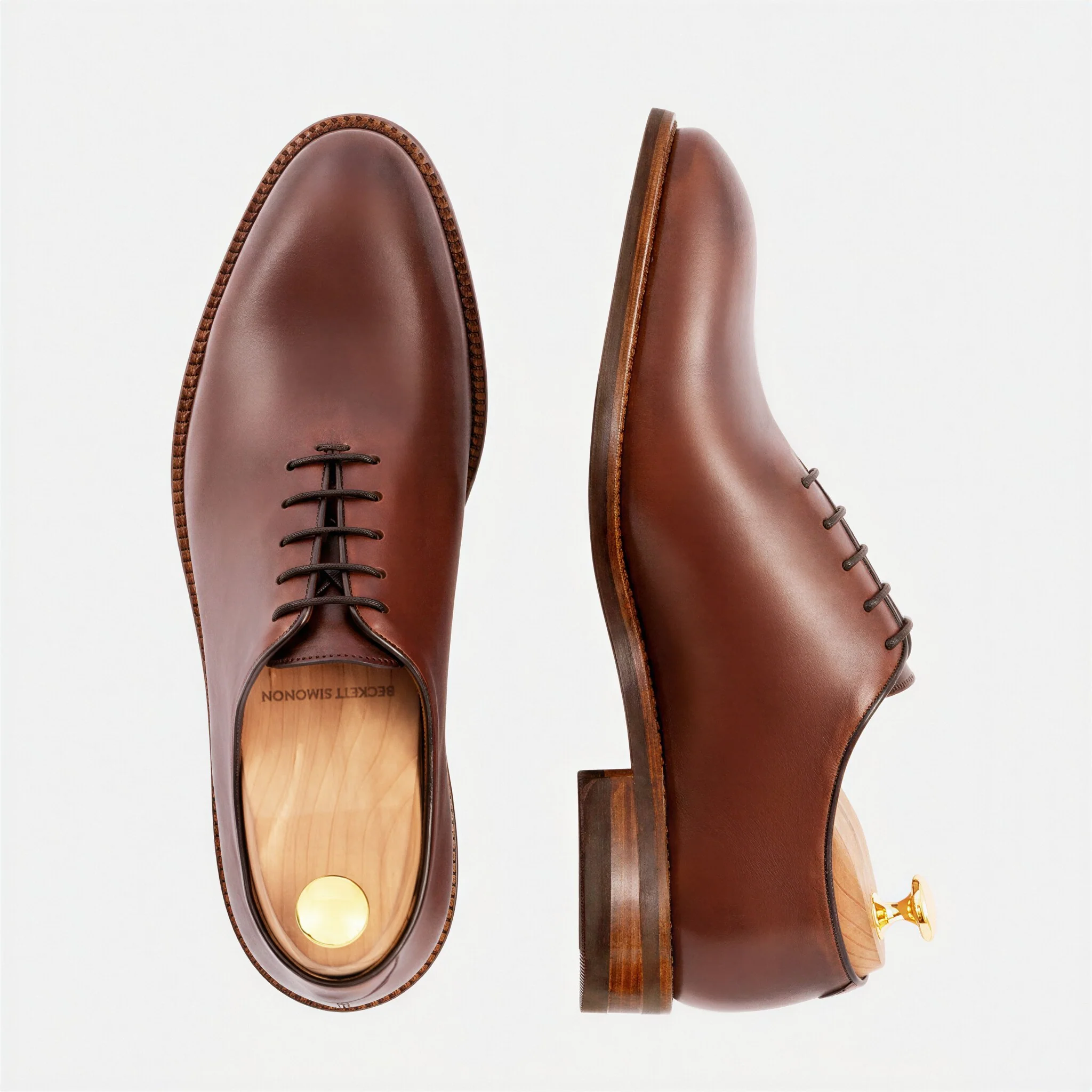 Valencia Wholecuts - Men's - Image 52